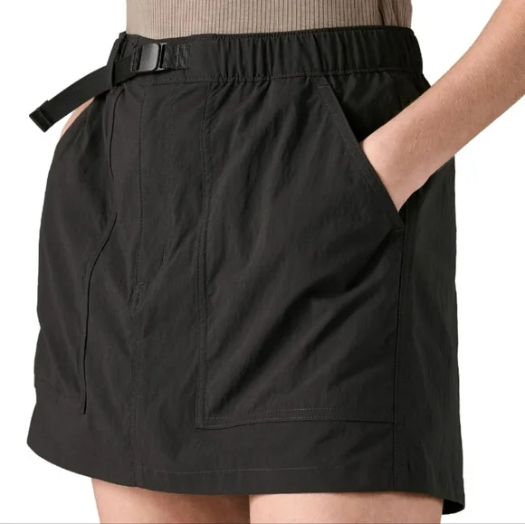 New Patagonia Women's Black Outdoor Everyday Skort Size Large - Picture 1 of 9